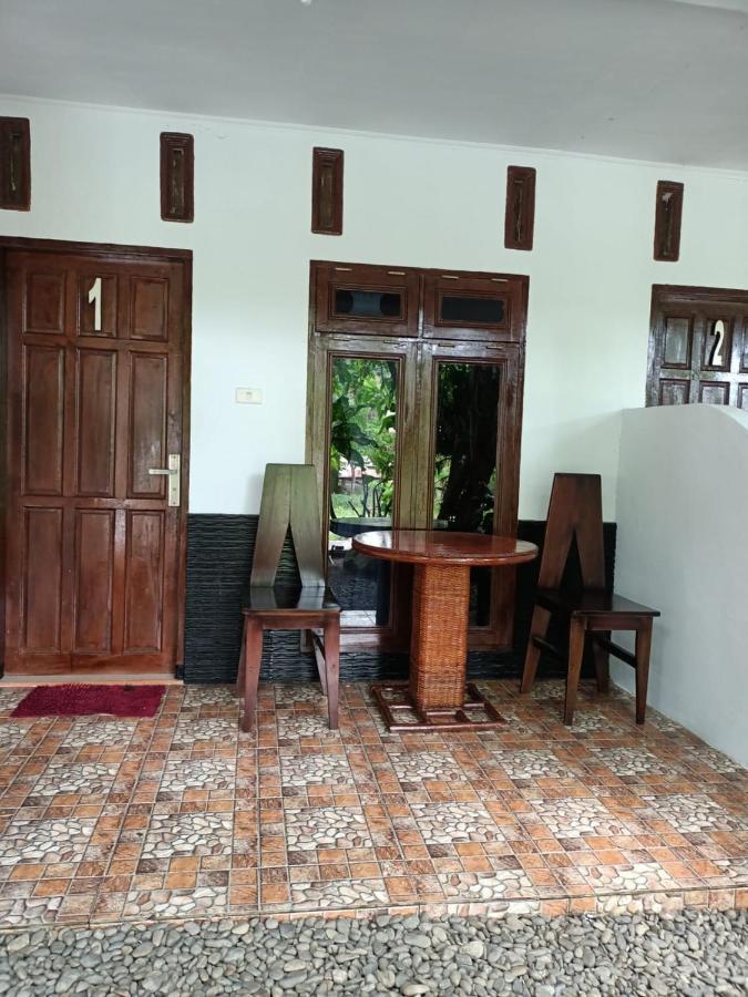 Brown Bamboo Guest House & Trekking Bukit Lawang Eksteriør billede