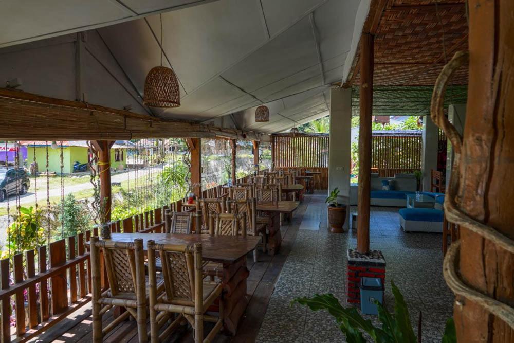 Brown Bamboo Guest House & Trekking Bukit Lawang Eksteriør billede